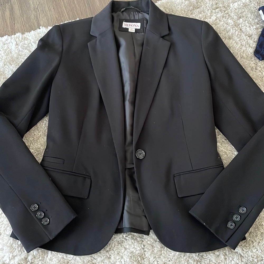 Size 2 black womens suit coat